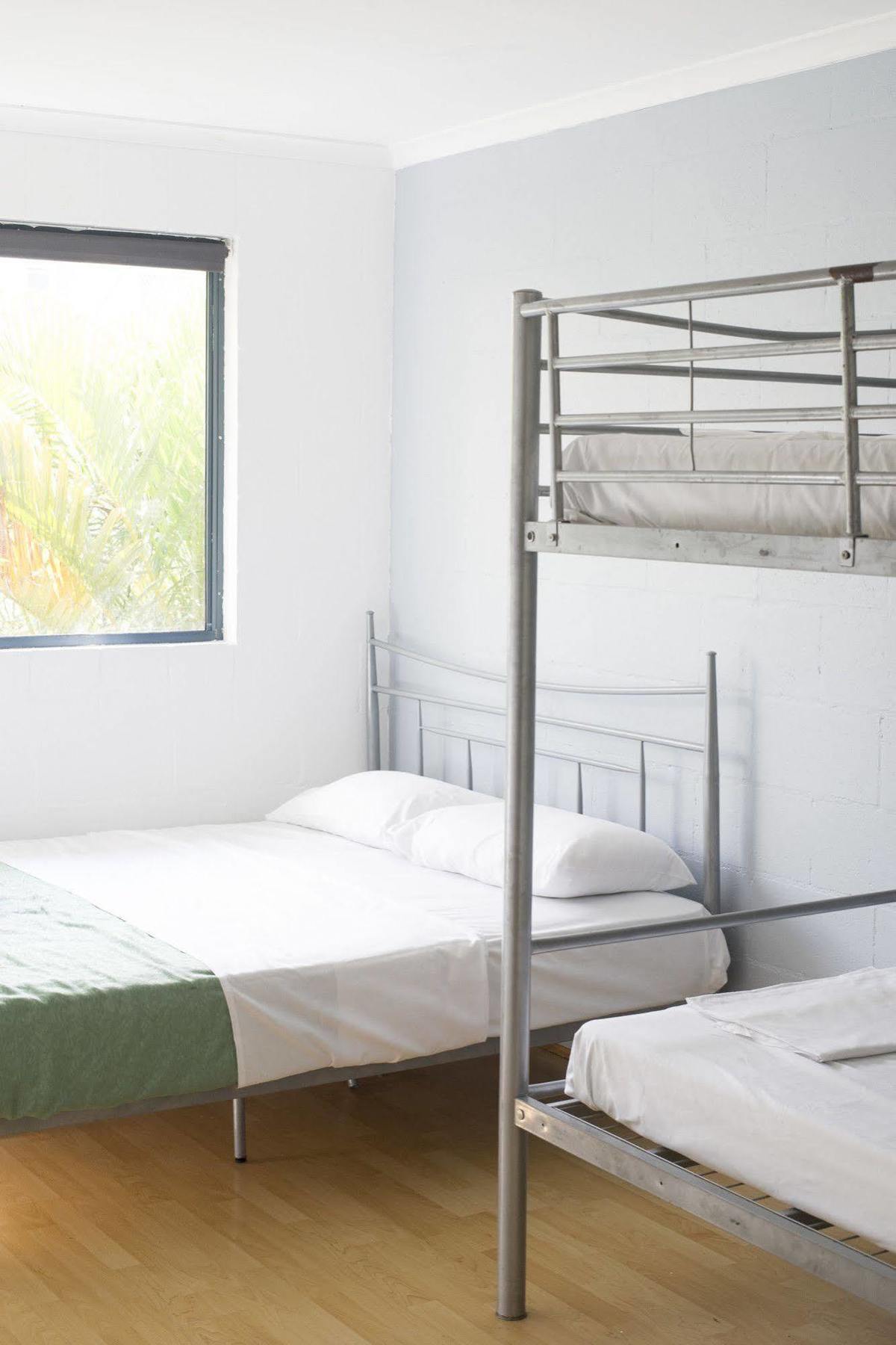 Beach Hostel מולולאבה מראה חיצוני תמונה